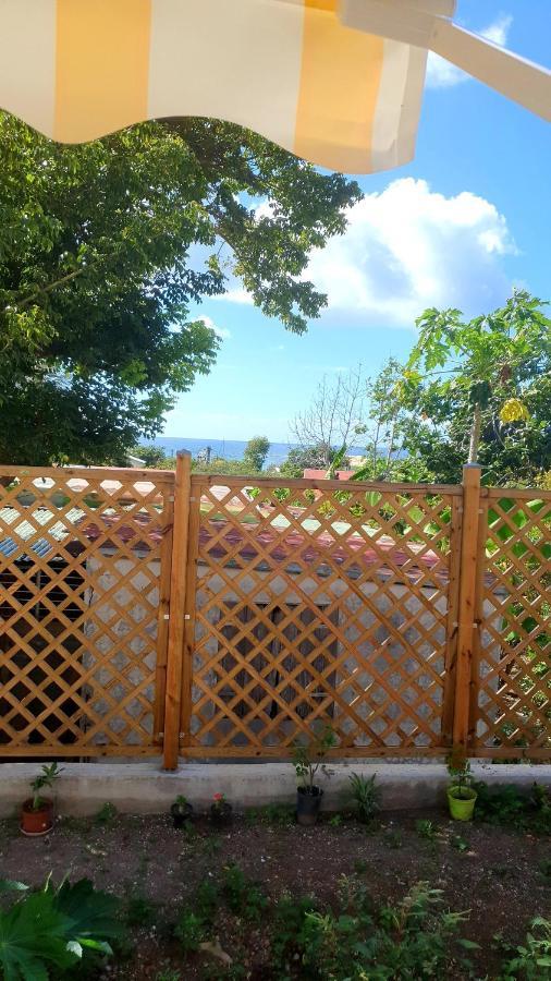 Deux Chambres Et Deux Salles De Bain Dans La Maison De Michelle L'Amirade Grande Anse  Εξωτερικό φωτογραφία